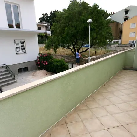 Apartment 2675b *