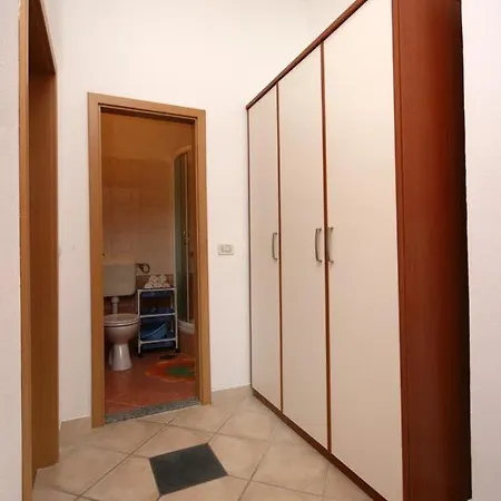 2675b Apartment